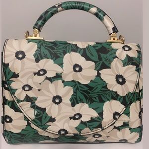 Great summer crossbody over Bag.